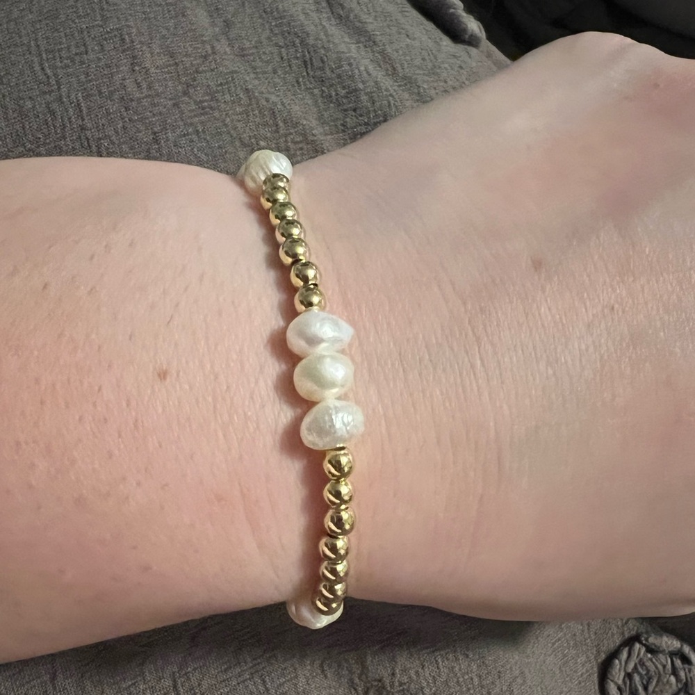 Handmade The “Beautiful Pearl” bracelet